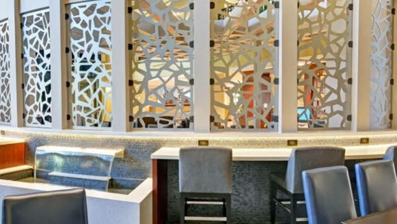 Embassy Suites Valencia Luaran gambar